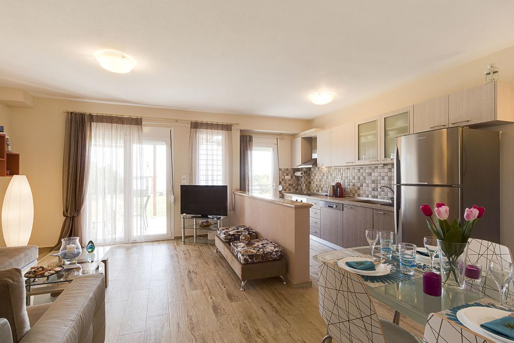 Villa Nefeli - Akti Salonikiou A Agios Nikolaos  Esterno foto